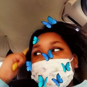 Meet your Posher, Lenora